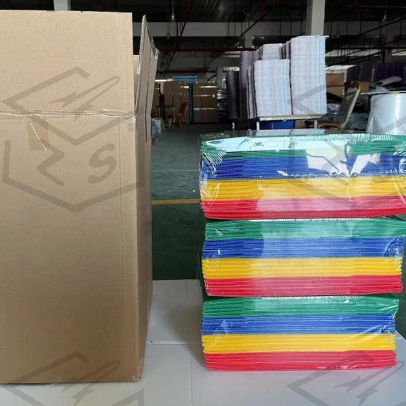 Sekretesspaneler för kontorsbord i plast för elevers klassrum